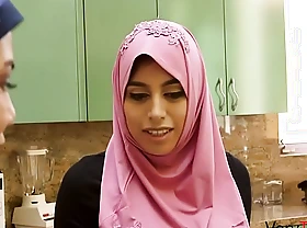 Virgin in HIJAB fucks will not hear of stepdad!