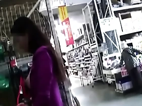 [JapanXAmateur porno ] Amateur Japanese Girl Flashing Her Naked Body Inside A Hardware Store